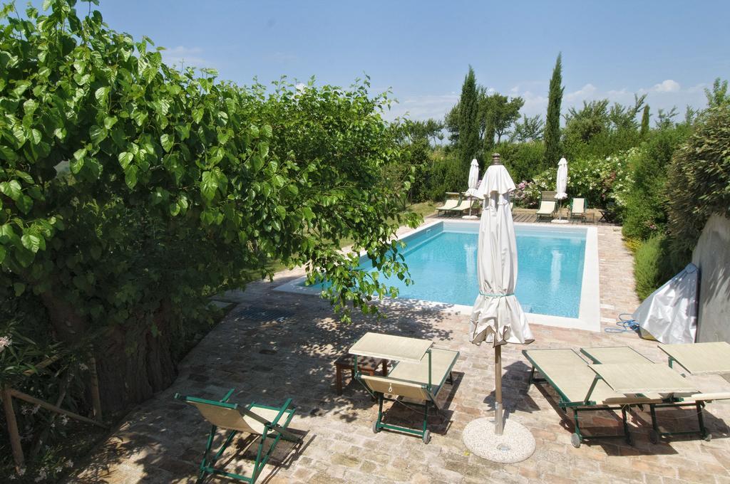 Vigna Sant' Amico Country House Morro d'Alba ภายนอก รูปภาพ